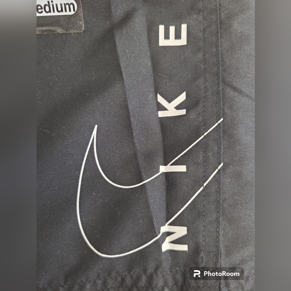Nike Boy's Volley Board Shorts Surf Black Swim Trunks Medium Liner Pockets New - Picture 4 of 14